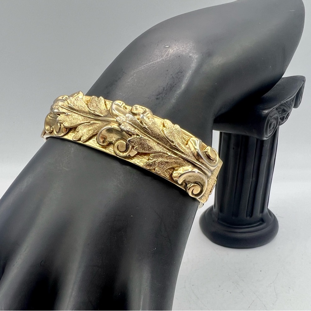 Chunky vintage baroque sculptured gold tone bracelet hallmarked Whiting & Davis